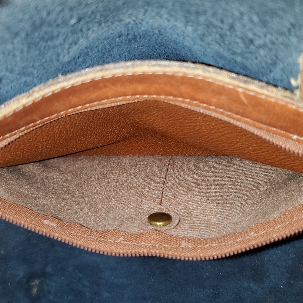 Dooney & Bourke Vintage All Weather Leather Satchel Handbag - Picture 9 of 12